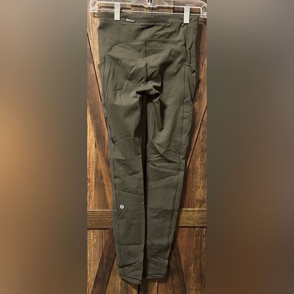 093 Lululemon Speed Up Tight *Full-On Luxtreme 28" - Picture 3 of 6